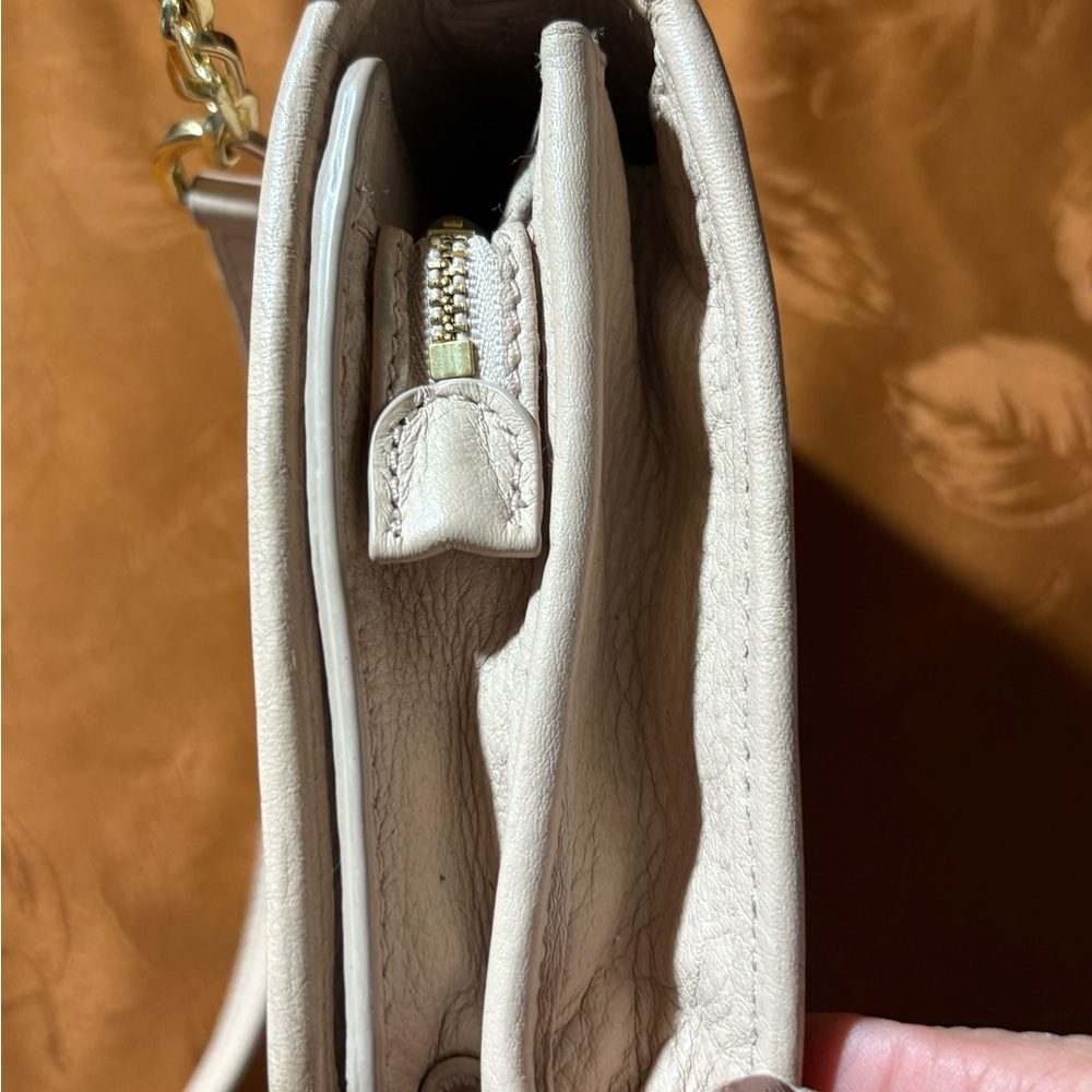 Tory Burch leather blush crossbody purse - Picture 11 of 16